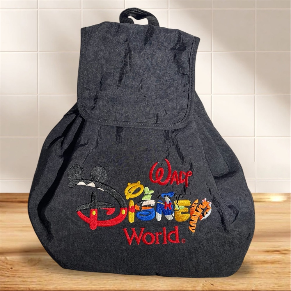 Walt Disney World Vintage Embroidered Drawstring Tote Backpack - Great Condition